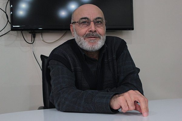 SEZAİ KARAKOÇ�UN ESERLERİ DEĞERLENDİRİLDİ Medeniyet Vakfı Hoşgeldiniz